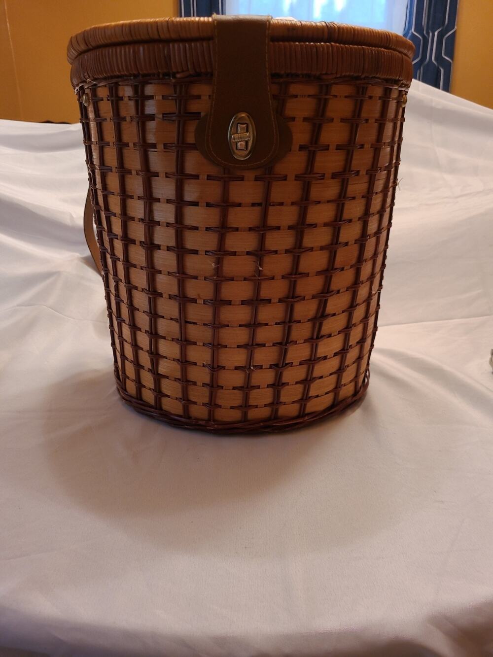 Vintage Wicker Picnic Basket Hamper Set for 2 - Plaid Lining, Plates, Wine Glass